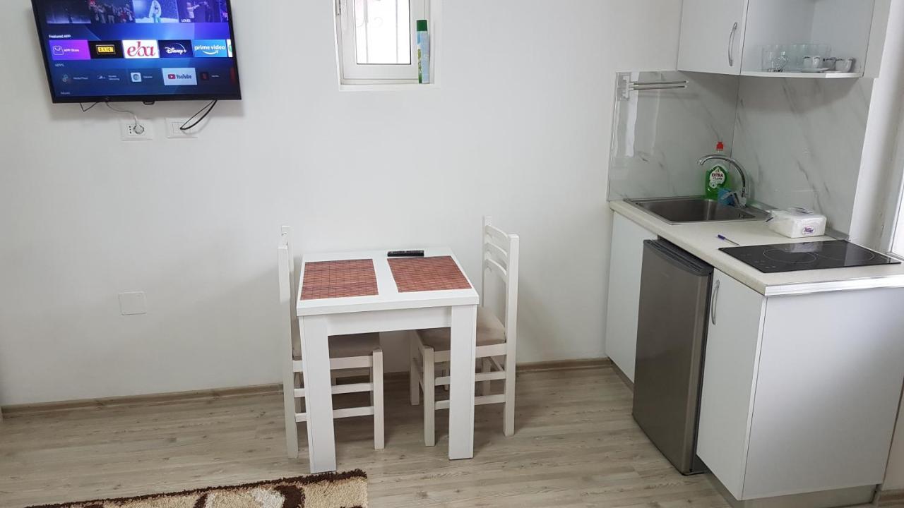 Klent Studio Apartment 포그라데츠 외부 사진